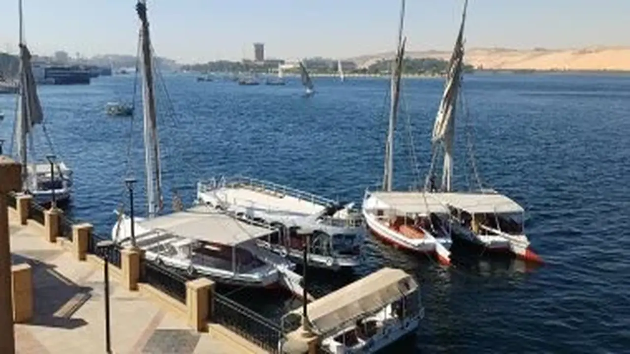 توقعات بانخفاض الحرارة واضطراب الملاحة غداً وبلوغ الصغرى 10 درجات في القاهرة